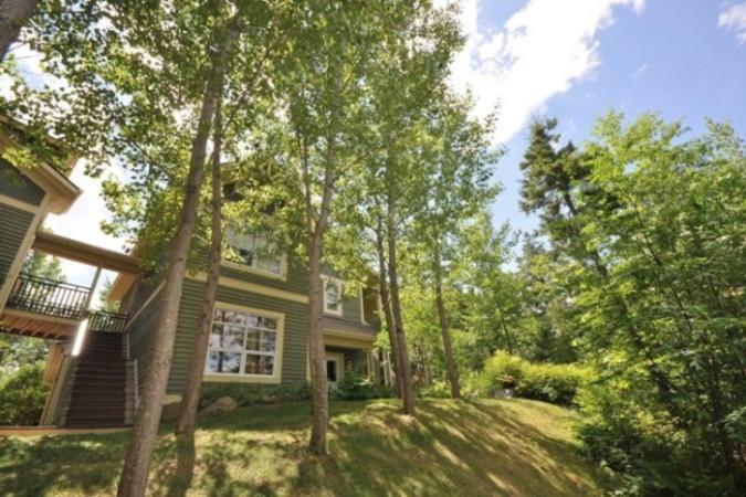 * Nouveau * 1 à Tremblant Les-eaux Appartement *